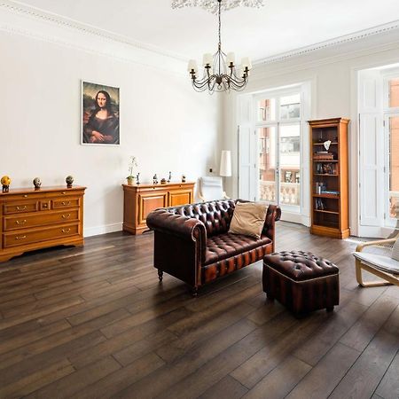 4 Bedroom House Up To 10 People At Heart Of Kensington And Chelsea لندن المظهر الخارجي الصورة