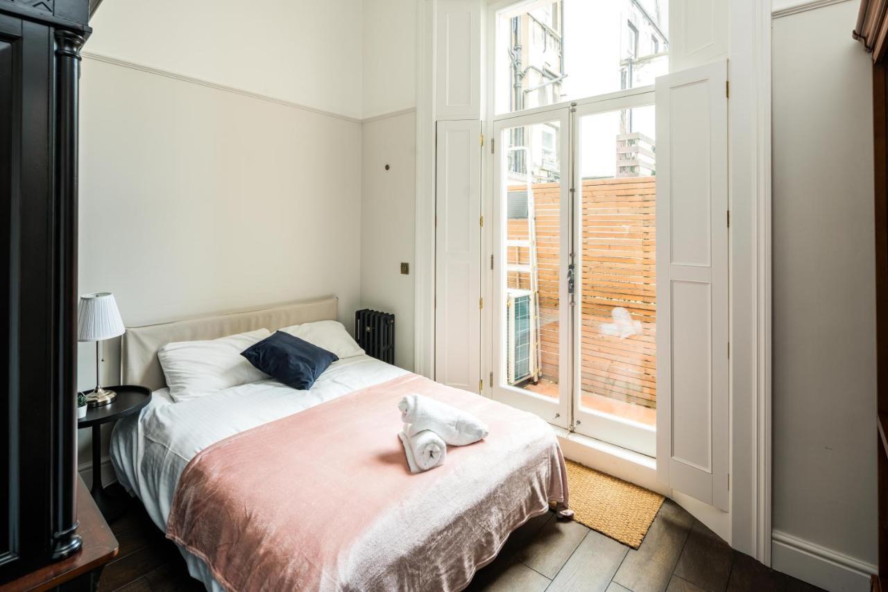 4 Bedroom House Up To 10 People At Heart Of Kensington And Chelsea لندن المظهر الخارجي الصورة