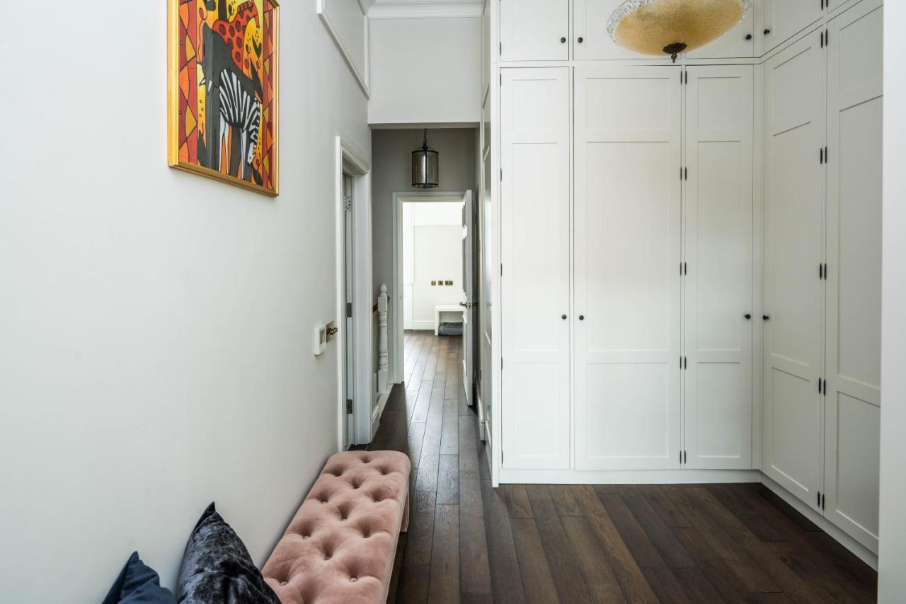 4 Bedroom House Up To 10 People At Heart Of Kensington And Chelsea لندن المظهر الخارجي الصورة