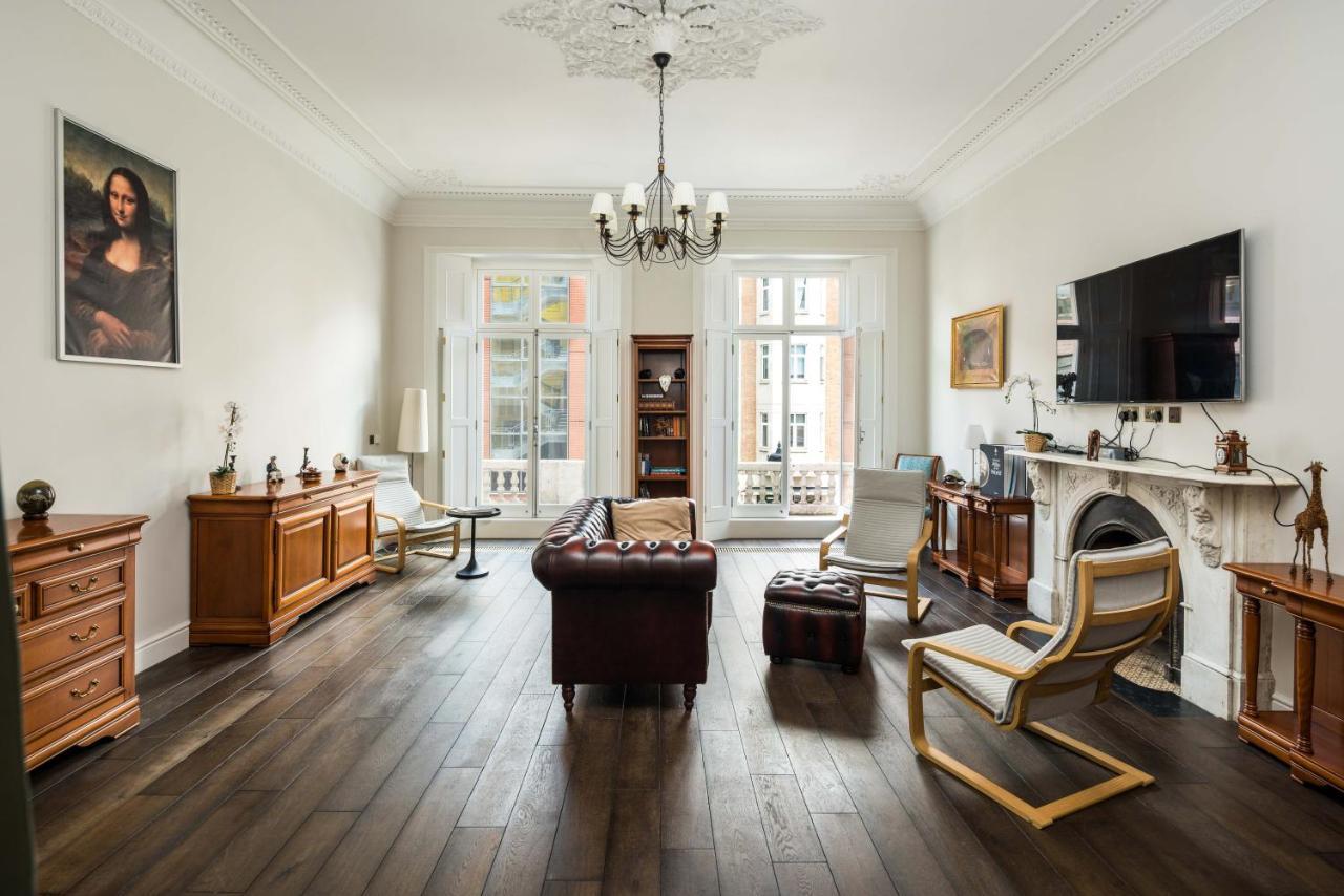 4 Bedroom House Up To 10 People At Heart Of Kensington And Chelsea لندن المظهر الخارجي الصورة