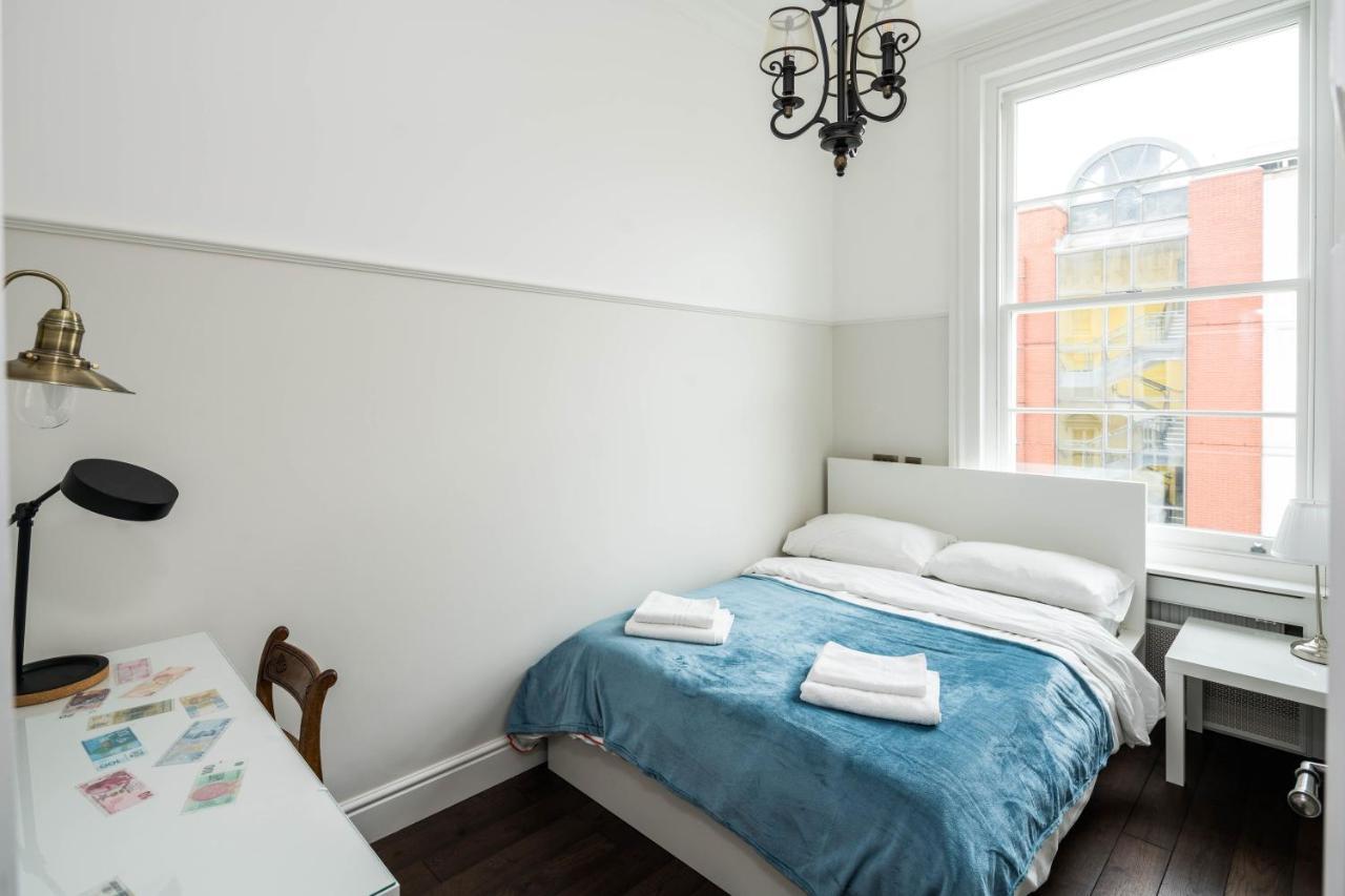 4 Bedroom House Up To 10 People At Heart Of Kensington And Chelsea لندن المظهر الخارجي الصورة